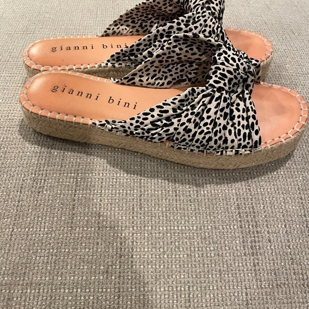 Gianni Bini Jesamyne Knotted Espadrille Flatform - Picture 3 of 3